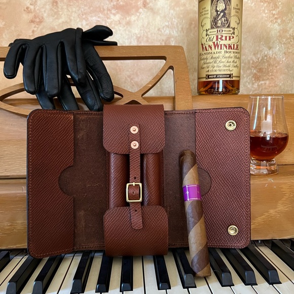 Meet your posher - Picture 8 of 10